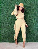 Frills & Feels | Set
